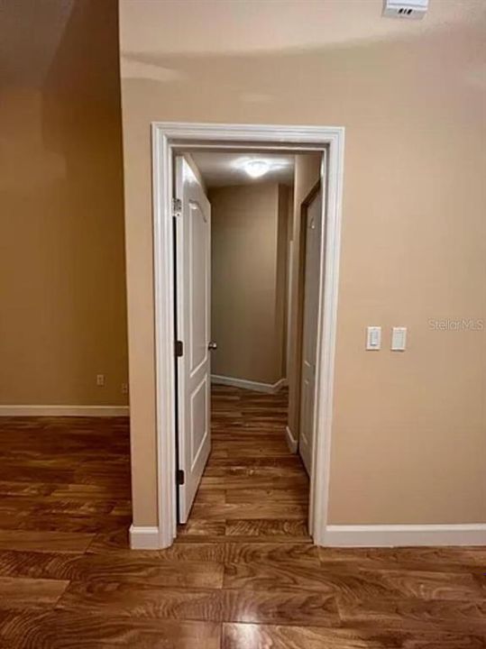 En Venta: $365,000 (3 camas, 2 baños, 2076 Pies cuadrados)