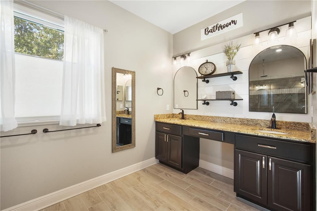 待售: $480,000 (3 贝兹, 2 浴室, 1970 平方英尺)