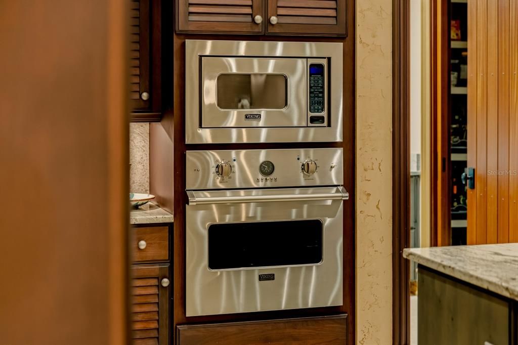 На продажу: $10,895,000 (5 спален, 6 ванн, 6417 Квадратных фут)