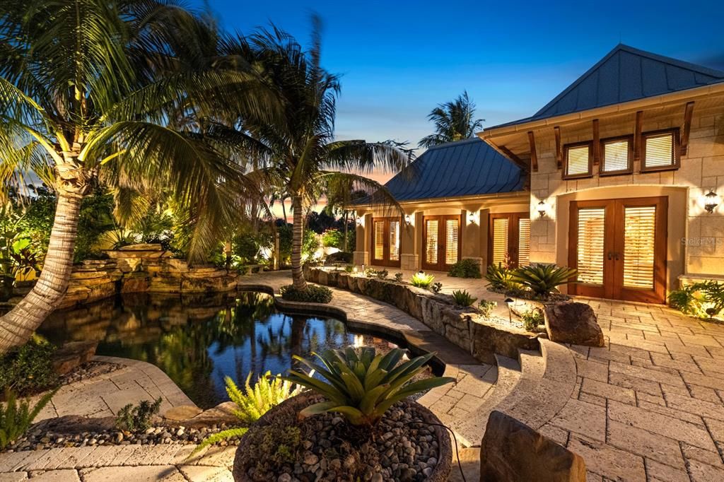 На продажу: $10,895,000 (5 спален, 6 ванн, 6417 Квадратных фут)