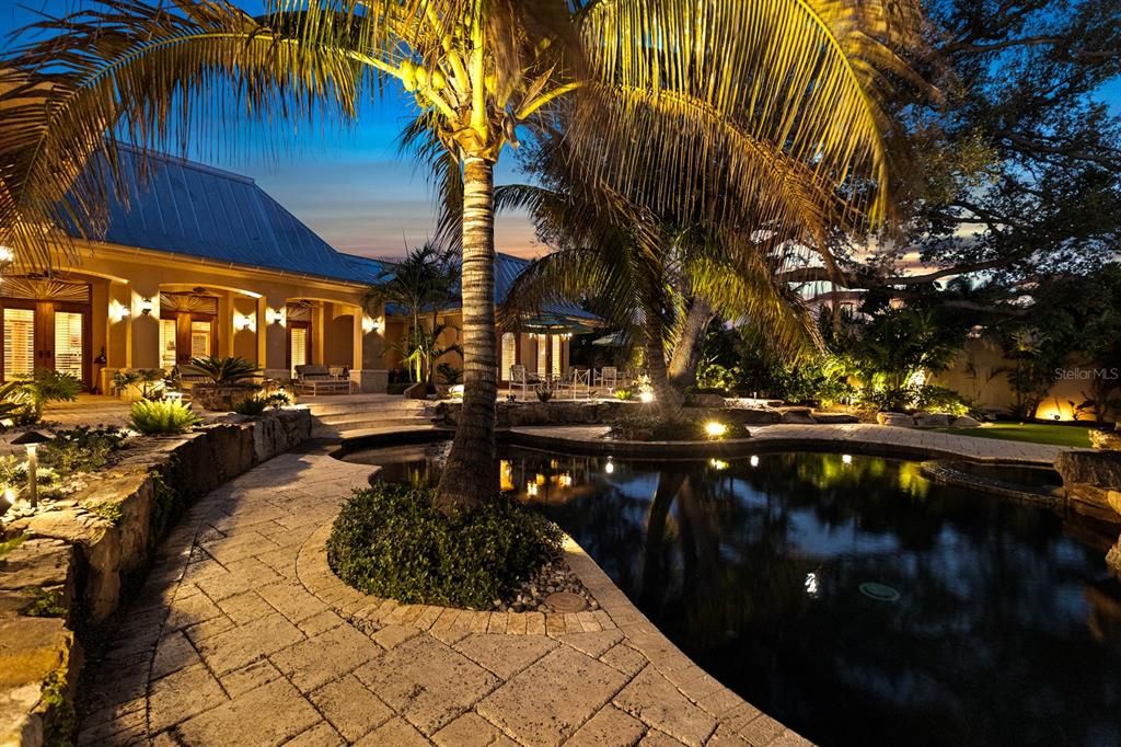 На продажу: $10,895,000 (5 спален, 6 ванн, 6417 Квадратных фут)