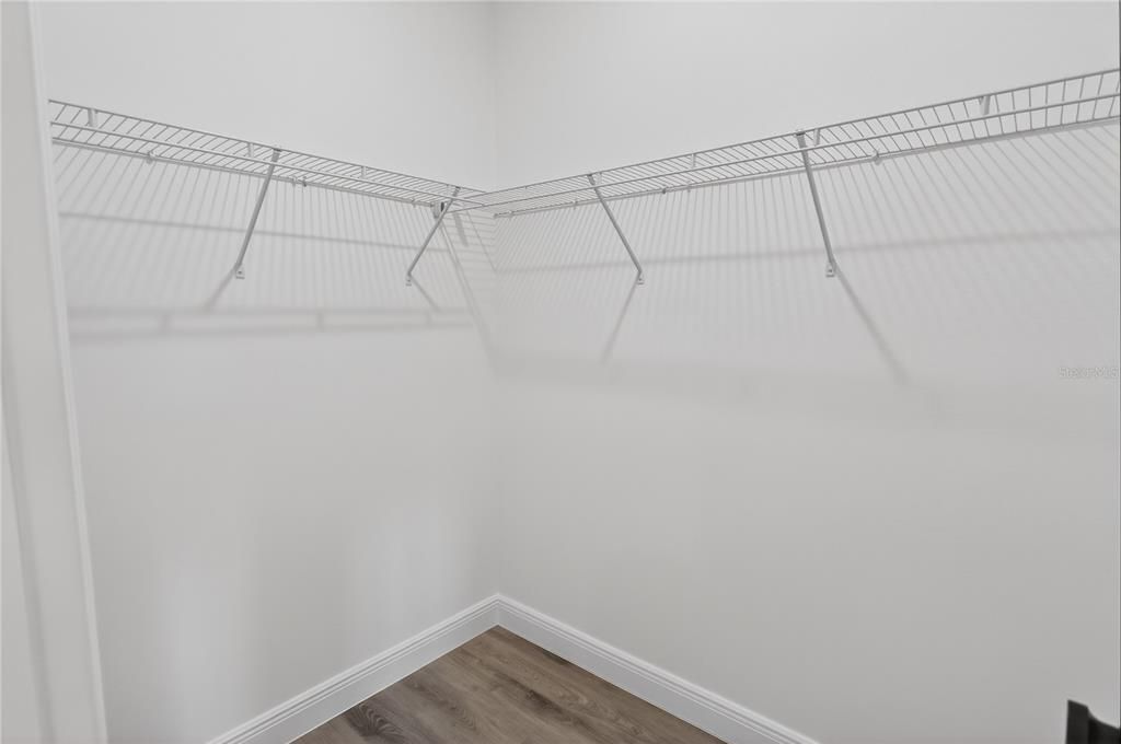 В аренду: $2,100 (4 спален, 2 ванн, 1774 Квадратных фут)