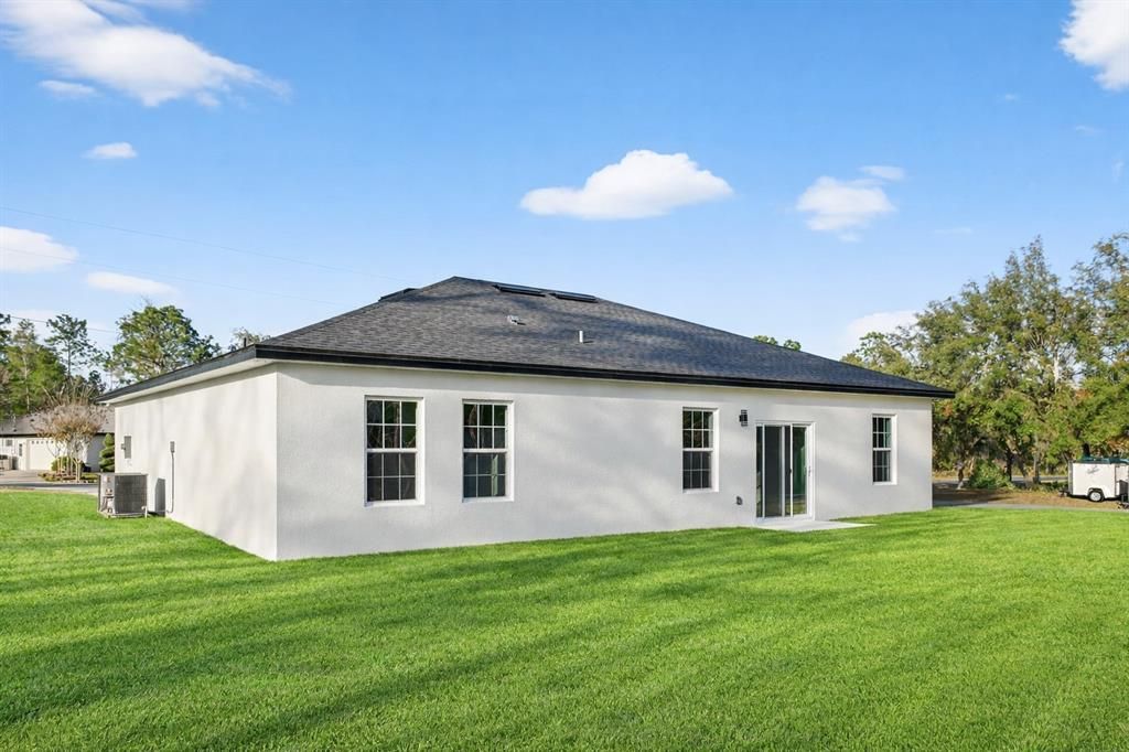 В аренду: $2,100 (4 спален, 2 ванн, 1774 Квадратных фут)