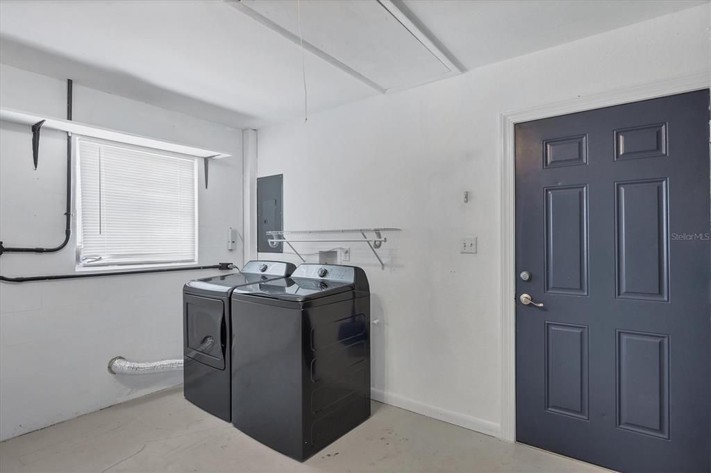 На продажу: $749,000 (2 спален, 2 ванн, 1338 Квадратных фут)