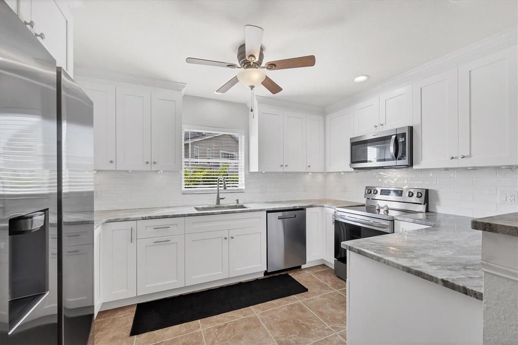 На продажу: $749,000 (2 спален, 2 ванн, 1338 Квадратных фут)