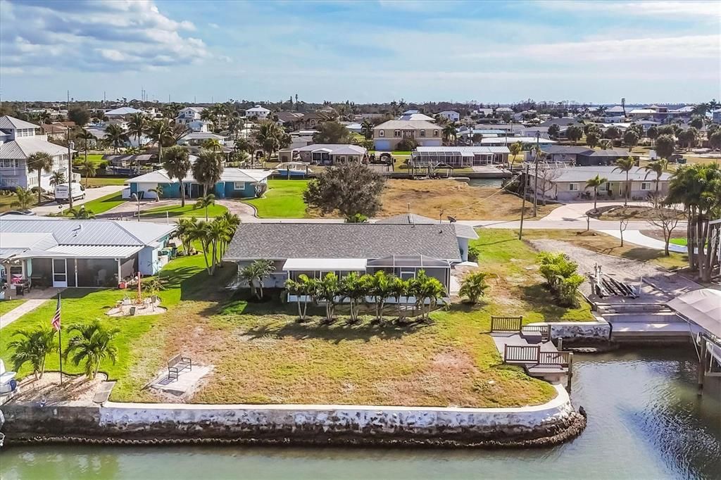 На продажу: $749,000 (2 спален, 2 ванн, 1338 Квадратных фут)