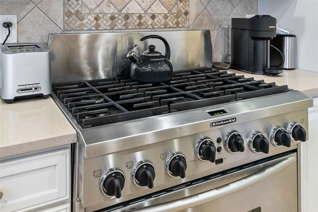 待售: $2,700,000 (5 贝兹, 4 浴室, 4287 平方英尺)