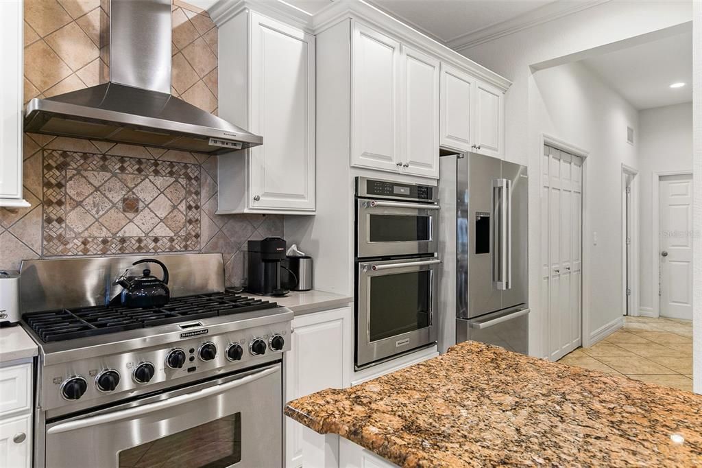 待售: $2,700,000 (5 贝兹, 4 浴室, 4287 平方英尺)