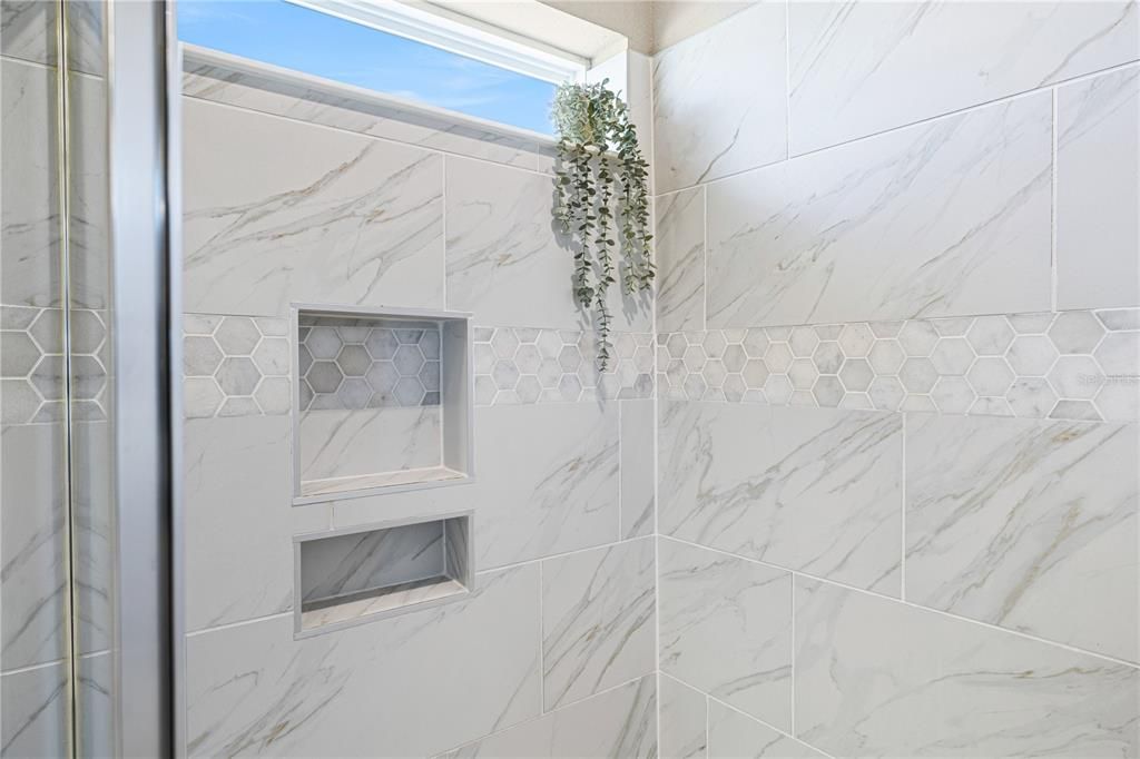 En Venta: $672,000 (5 camas, 4 baños, 3532 Pies cuadrados)