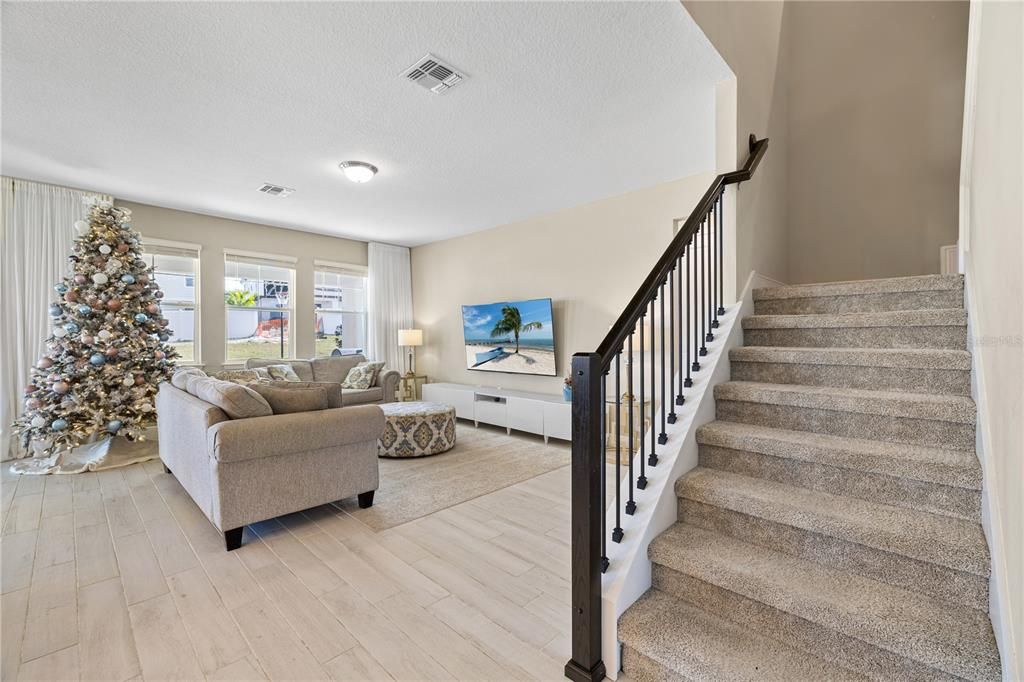 En Venta: $672,000 (5 camas, 4 baños, 3532 Pies cuadrados)