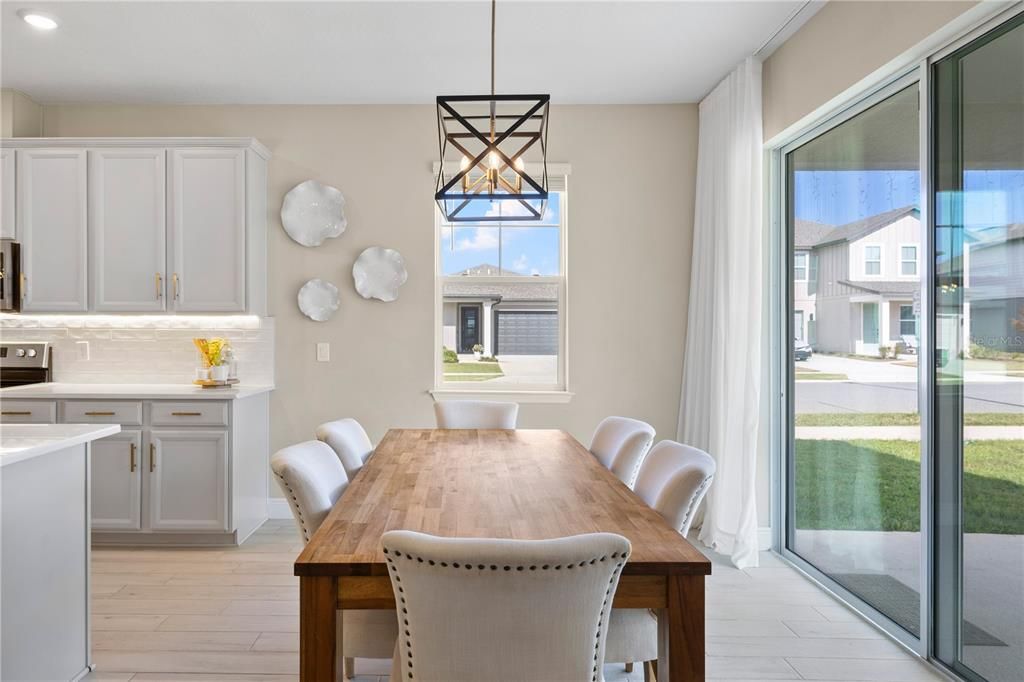 En Venta: $672,000 (5 camas, 4 baños, 3532 Pies cuadrados)