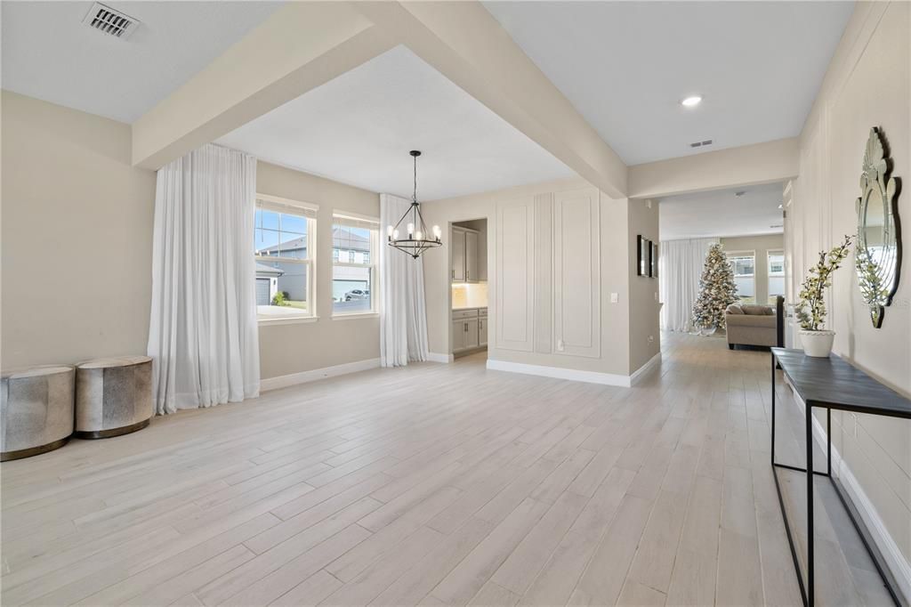 En Venta: $672,000 (5 camas, 4 baños, 3532 Pies cuadrados)