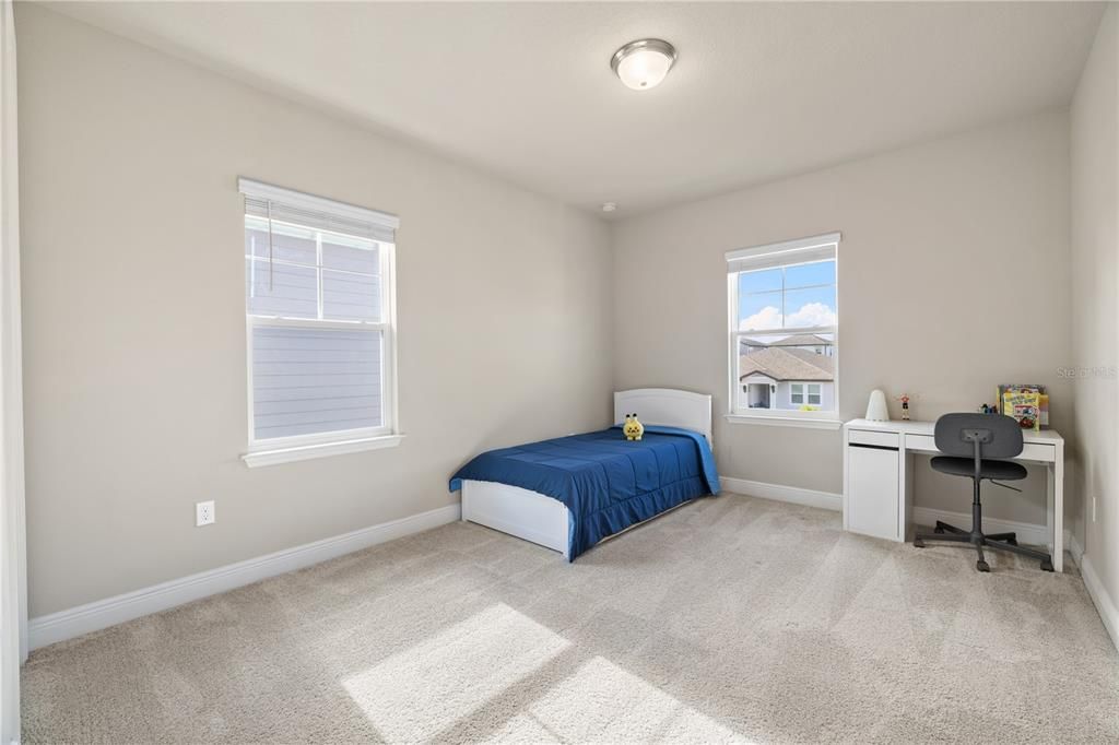 En Venta: $672,000 (5 camas, 4 baños, 3532 Pies cuadrados)