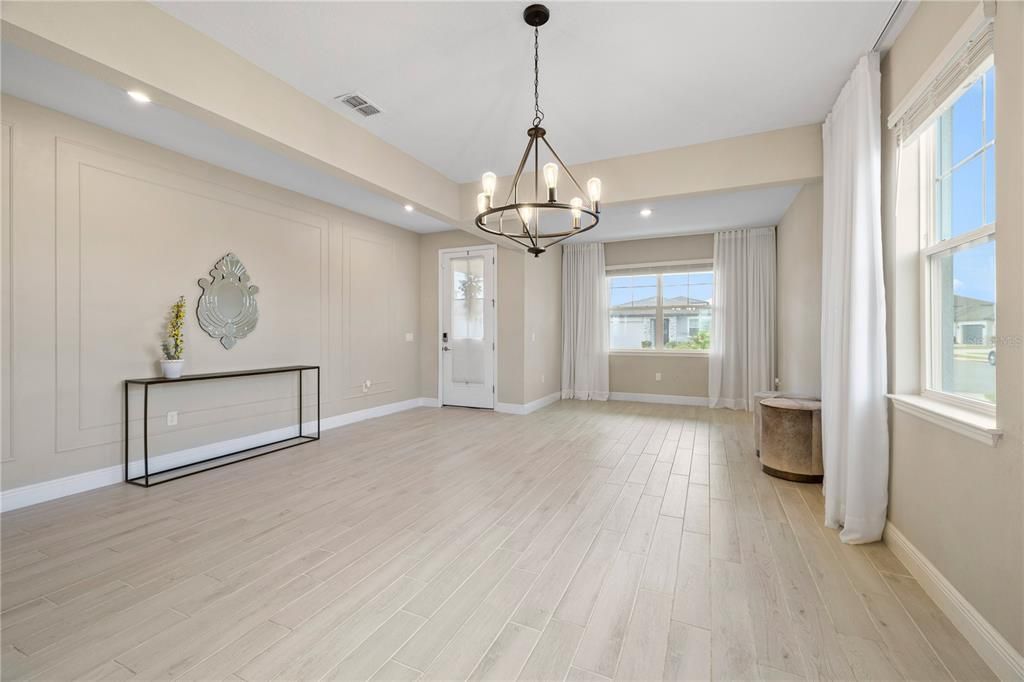 En Venta: $672,000 (5 camas, 4 baños, 3532 Pies cuadrados)