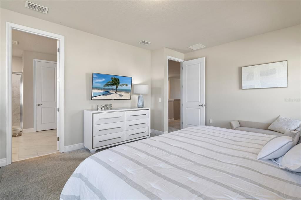 En Venta: $672,000 (5 camas, 4 baños, 3532 Pies cuadrados)