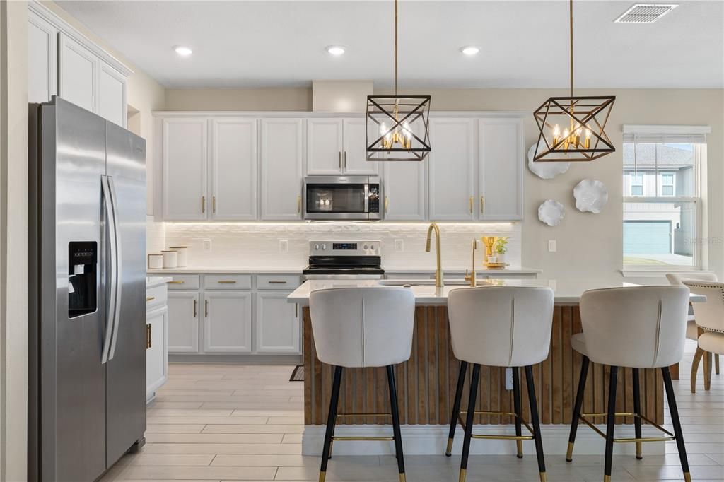 En Venta: $672,000 (5 camas, 4 baños, 3532 Pies cuadrados)