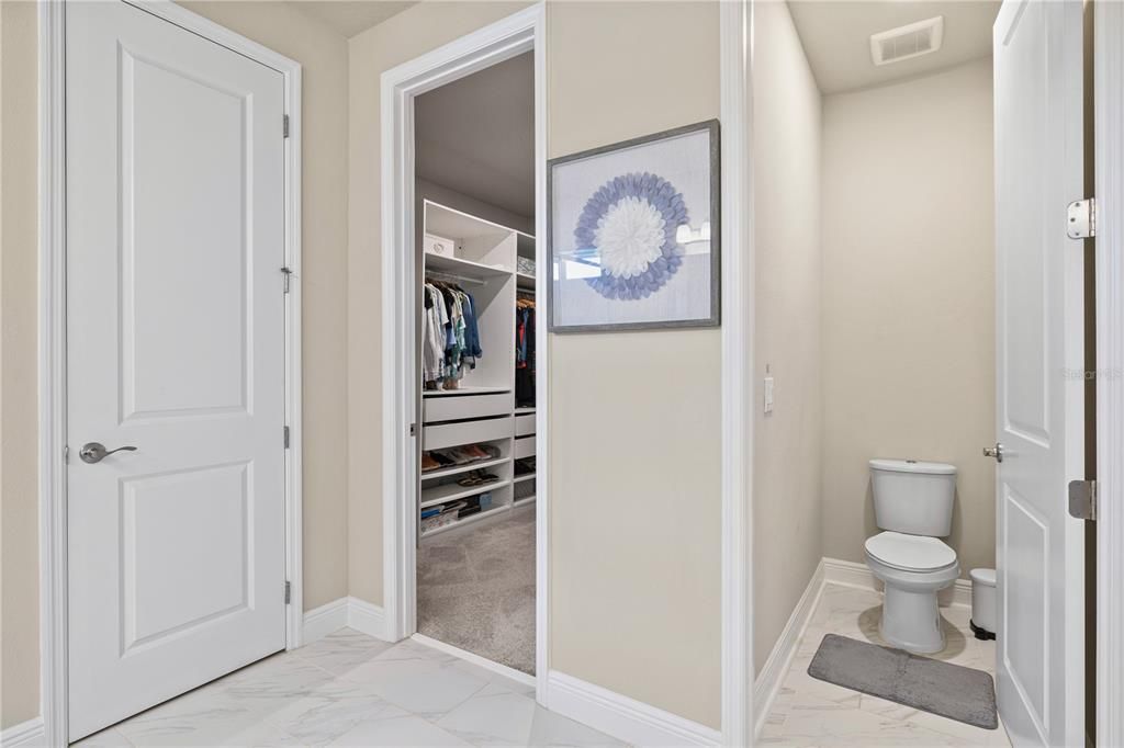 En Venta: $672,000 (5 camas, 4 baños, 3532 Pies cuadrados)