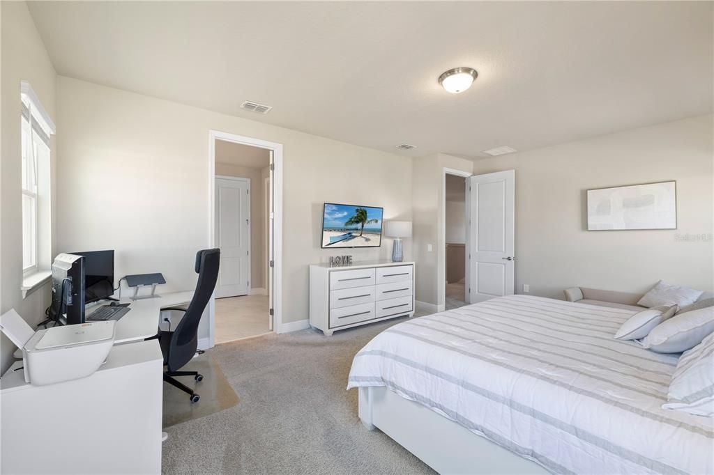 En Venta: $672,000 (5 camas, 4 baños, 3532 Pies cuadrados)