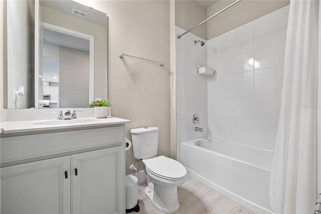 En Venta: $672,000 (5 camas, 4 baños, 3532 Pies cuadrados)