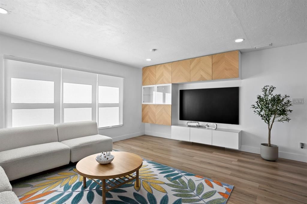 待售: $919,000 (4 贝兹, 2 浴室, 2059 平方英尺)