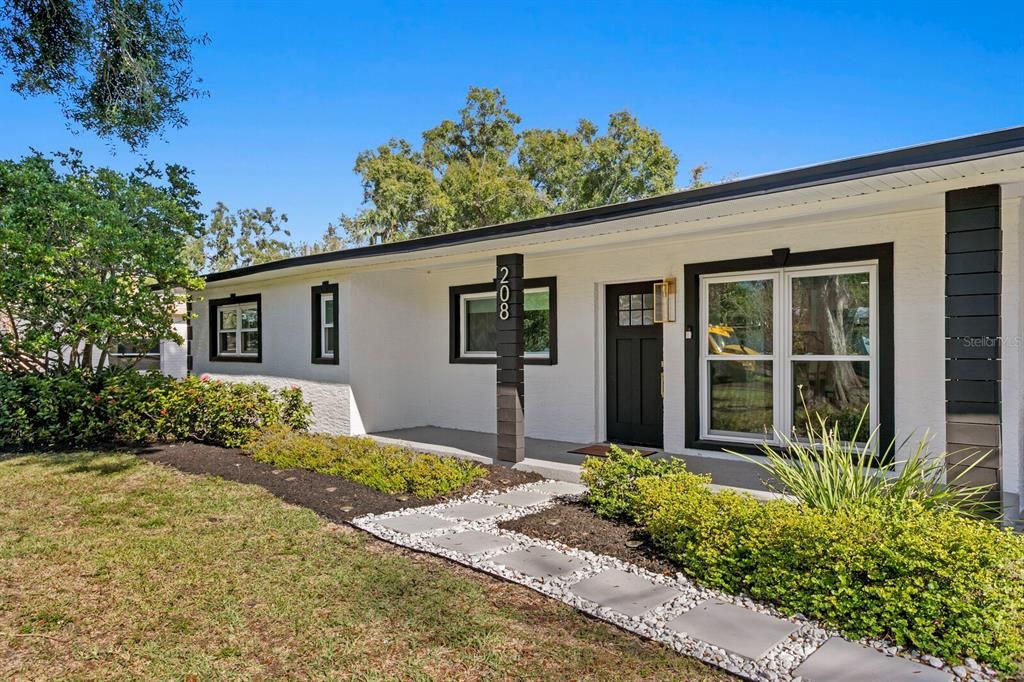 待售: $919,000 (4 贝兹, 2 浴室, 2059 平方英尺)