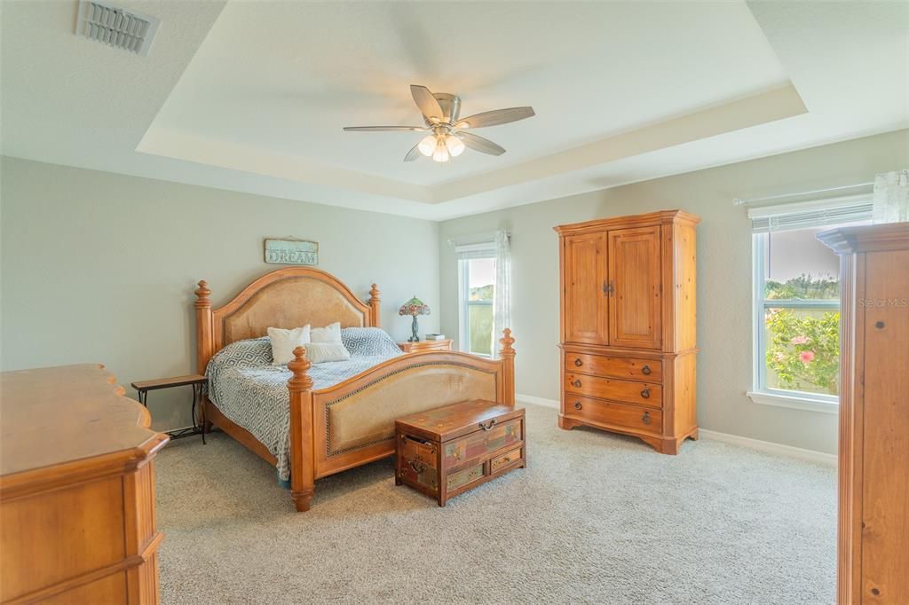 待售: $339,990 (4 贝兹, 2 浴室, 2004 平方英尺)