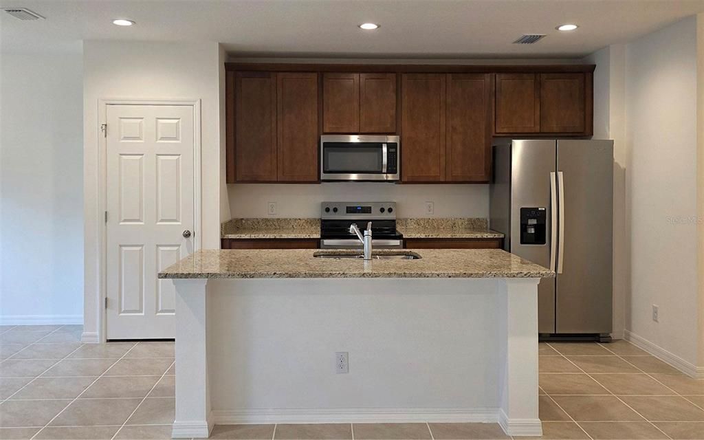 For Sale: $311,994 (4 beds, 2 baths, 2144 Square Feet)