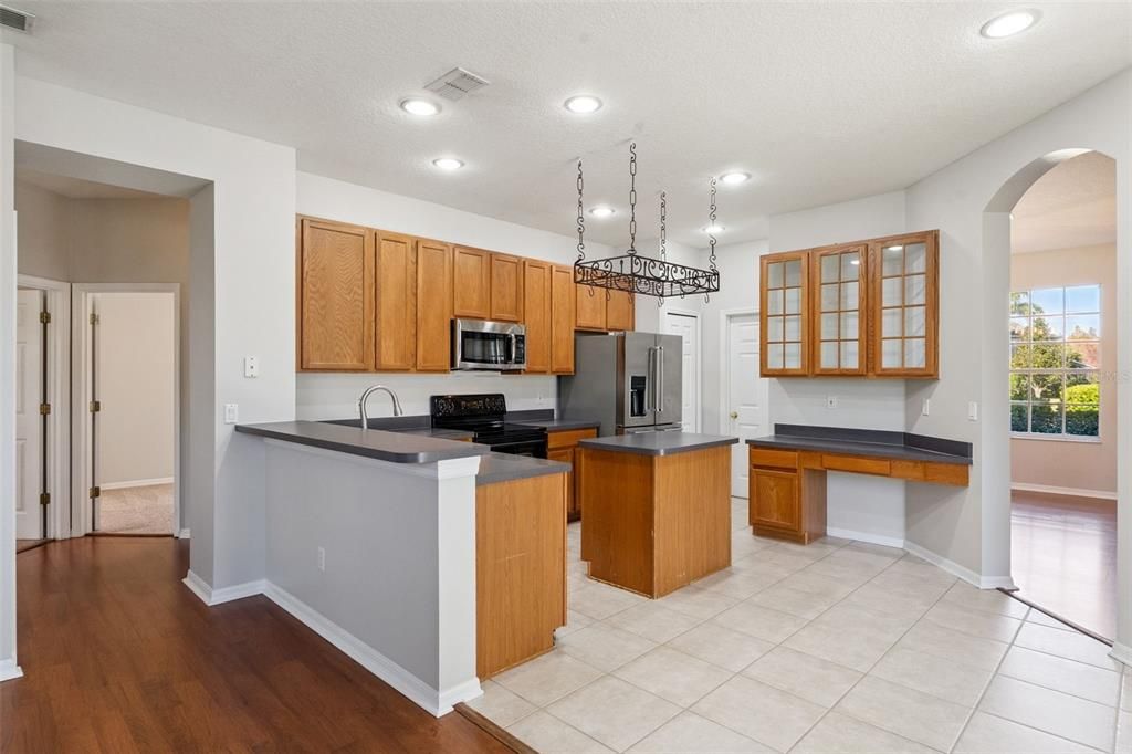 For Sale: $495,000 (4 beds, 2 baths, 1950 Square Feet)