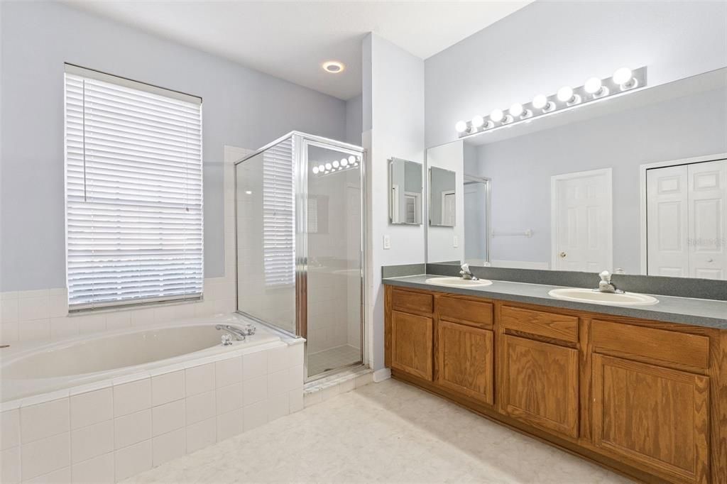 For Sale: $495,000 (4 beds, 2 baths, 1950 Square Feet)