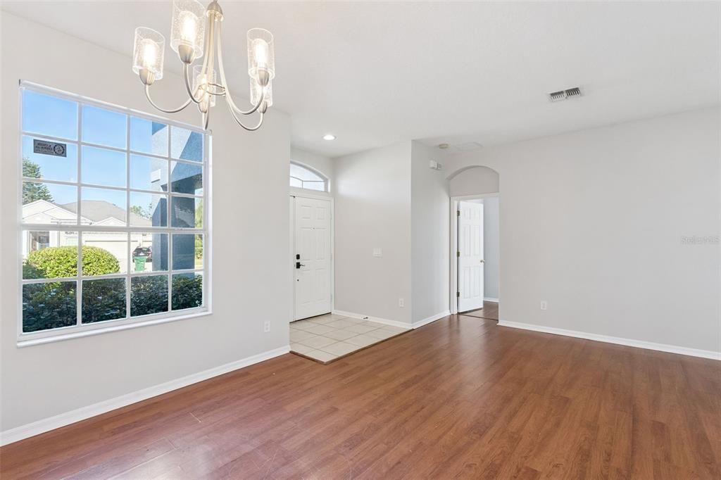 For Sale: $495,000 (4 beds, 2 baths, 1950 Square Feet)