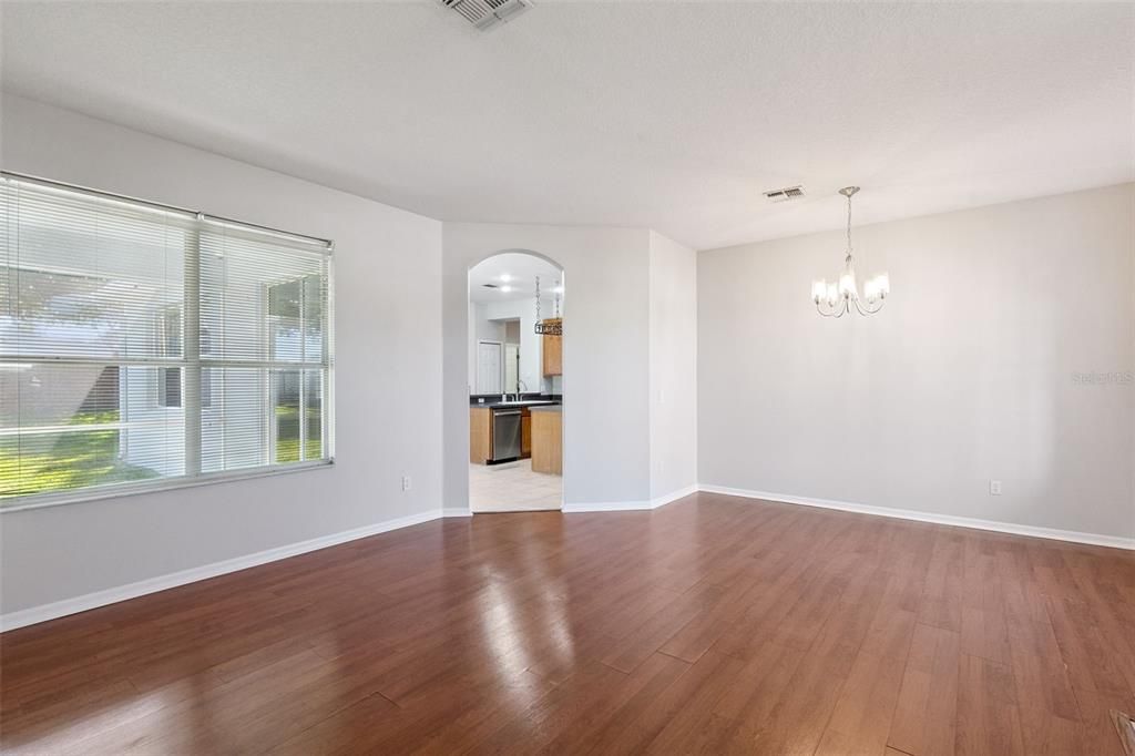 For Sale: $495,000 (4 beds, 2 baths, 1950 Square Feet)