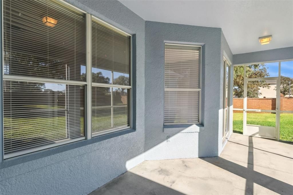 For Sale: $495,000 (4 beds, 2 baths, 1950 Square Feet)