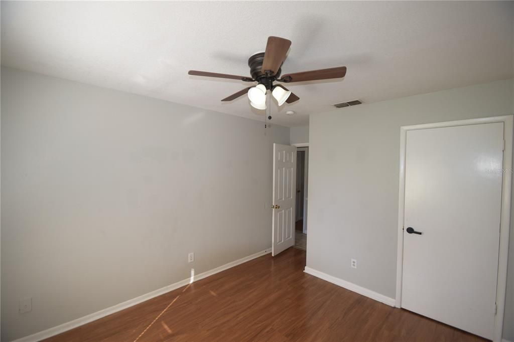 出租: $1,800 (3 贝兹, 2 浴室, 1416 平方英尺)