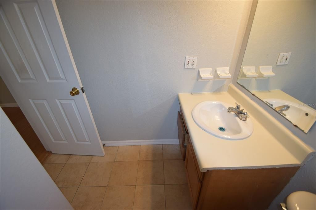 出租: $1,800 (3 贝兹, 2 浴室, 1416 平方英尺)