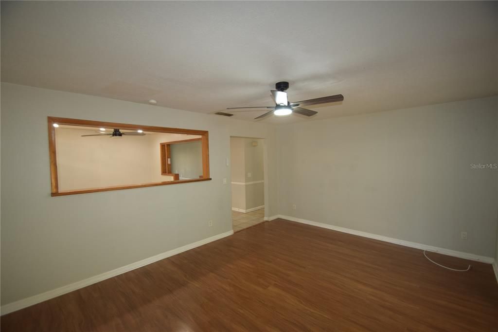 出租: $1,800 (3 贝兹, 2 浴室, 1416 平方英尺)