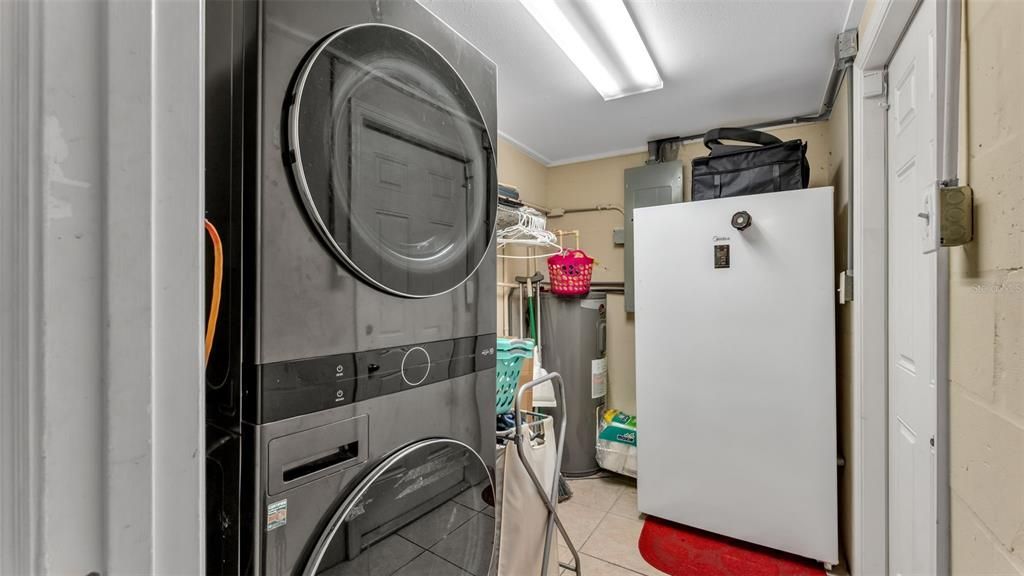 For Sale: $315,000 (4 beds, 2 baths, 1440 Square Feet)