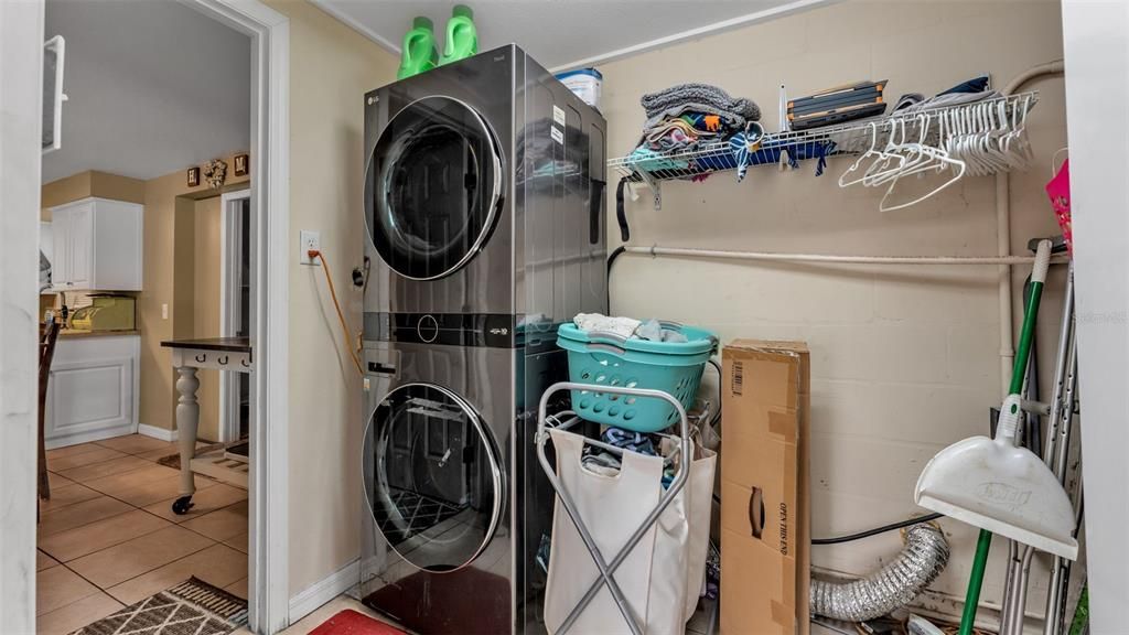 For Sale: $315,000 (4 beds, 2 baths, 1440 Square Feet)