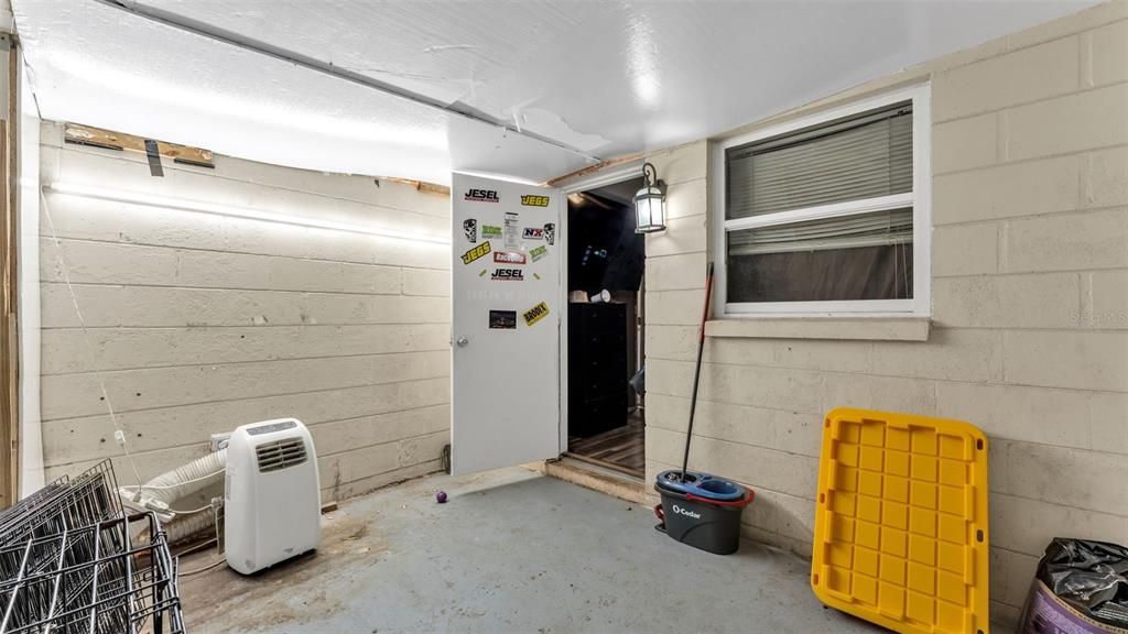 For Sale: $315,000 (4 beds, 2 baths, 1440 Square Feet)