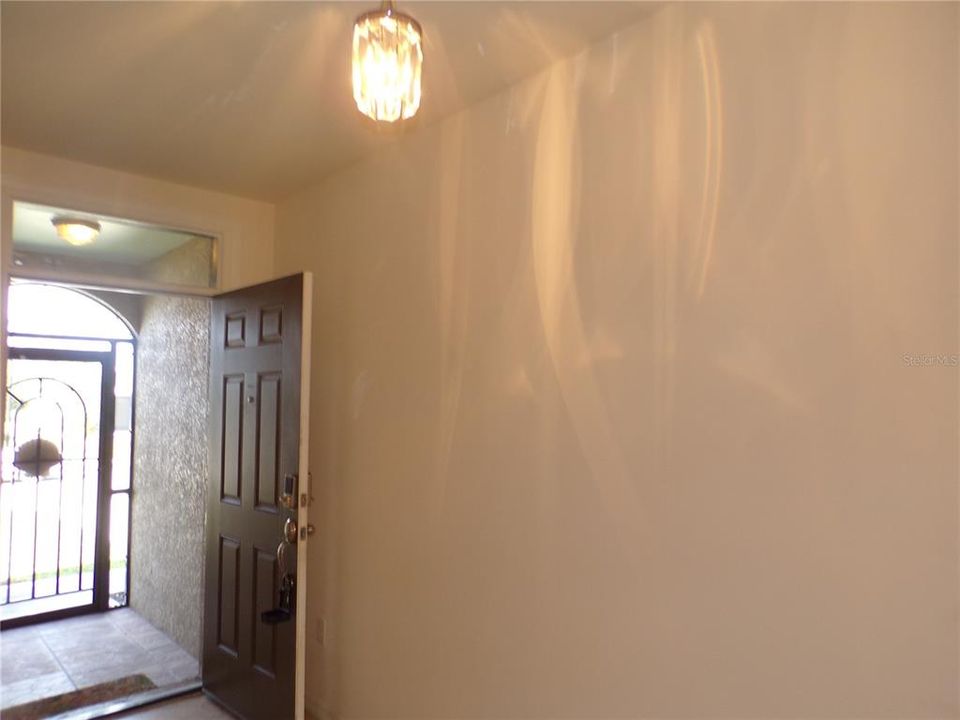 出租: $1,999 (3 贝兹, 2 浴室, 1690 平方英尺)