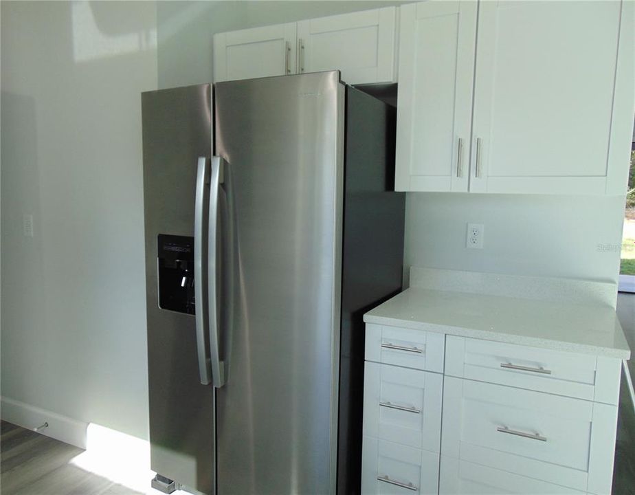 For Rent: $1,650 (3 beds, 2 baths, 1127 Square Feet)