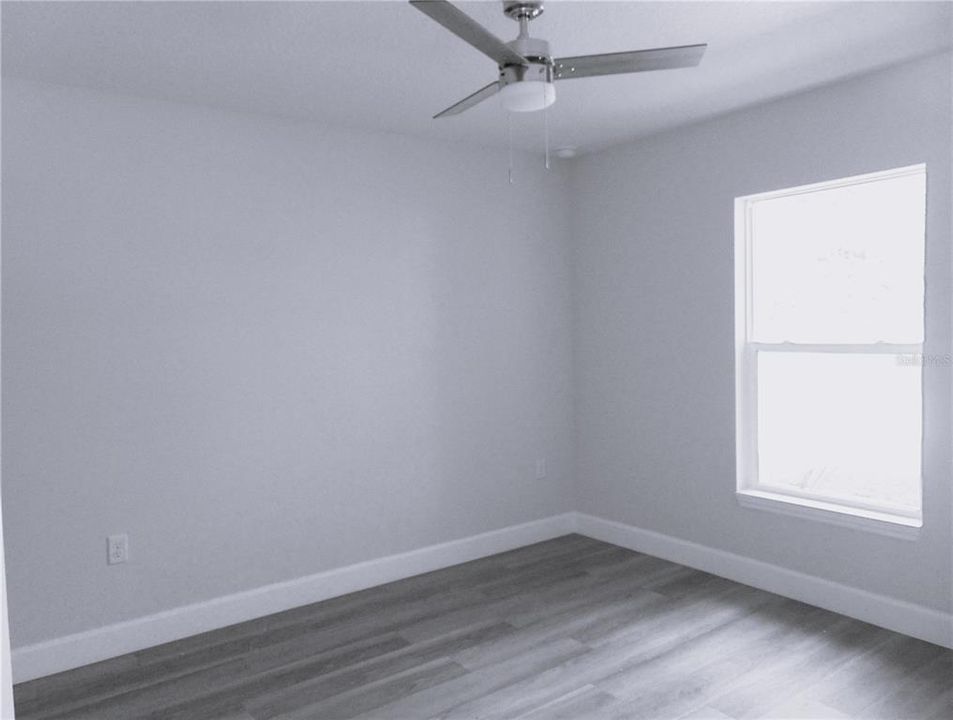 For Rent: $1,650 (3 beds, 2 baths, 1127 Square Feet)