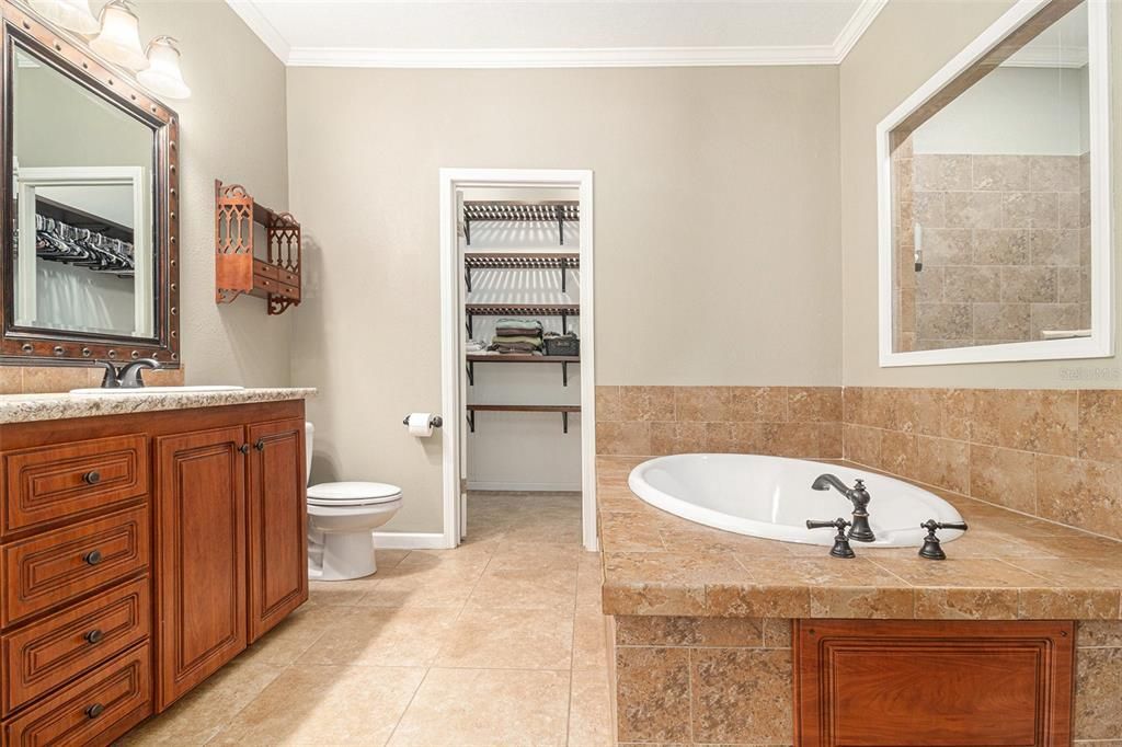 For Sale: $515,000 (2 beds, 2 baths, 1488 Square Feet)