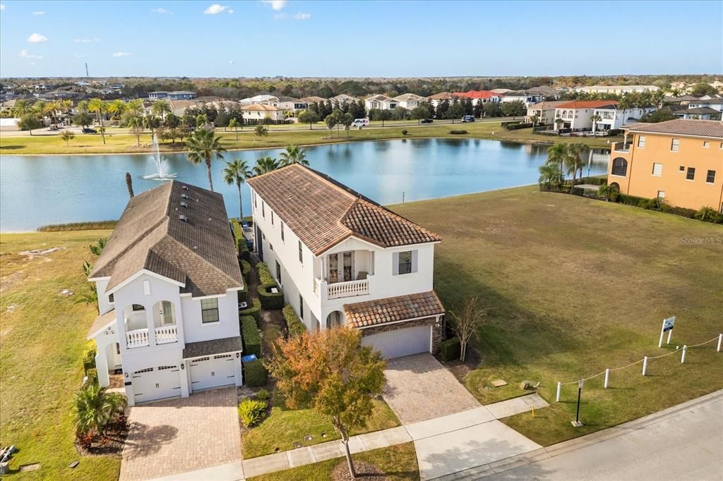 For Sale: $1,249,000 (5 beds, 5 baths, 3530 Square Feet)