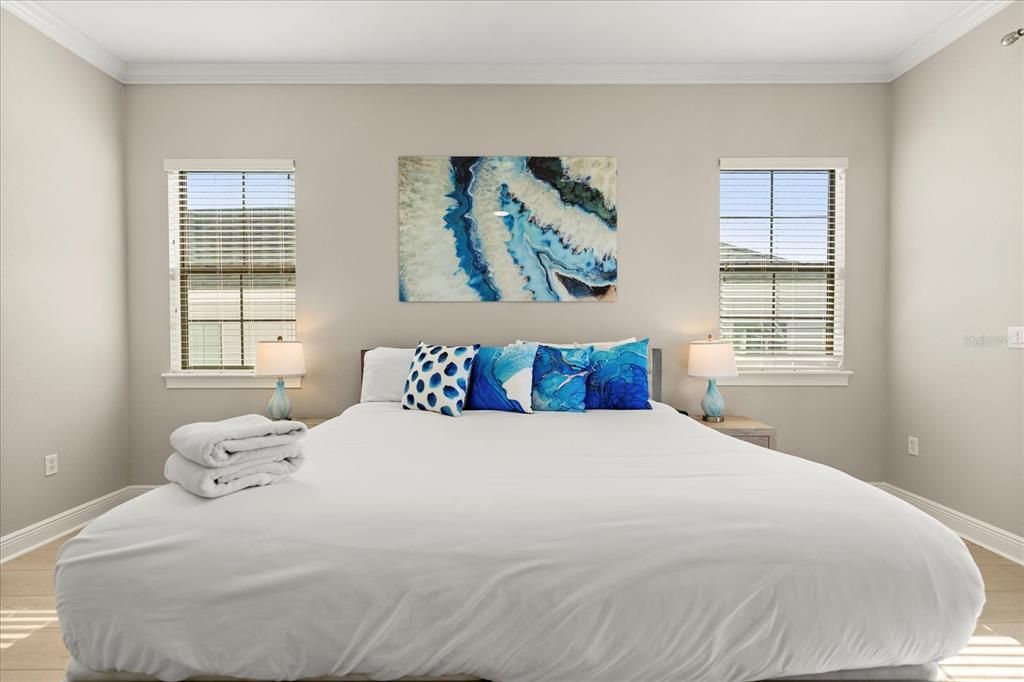 For Sale: $1,249,000 (5 beds, 5 baths, 3530 Square Feet)