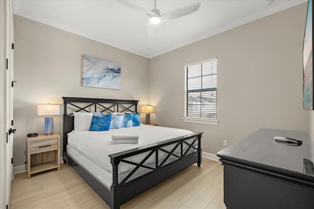 For Sale: $1,249,000 (5 beds, 5 baths, 3530 Square Feet)