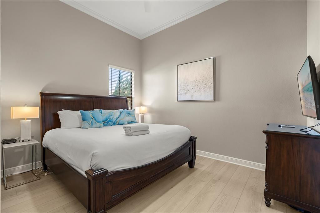 For Sale: $1,249,000 (5 beds, 5 baths, 3530 Square Feet)