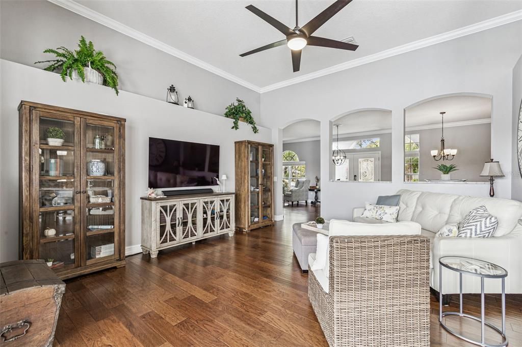 На продажу: $650,000 (4 спален, 3 ванн, 2687 Квадратных фут)