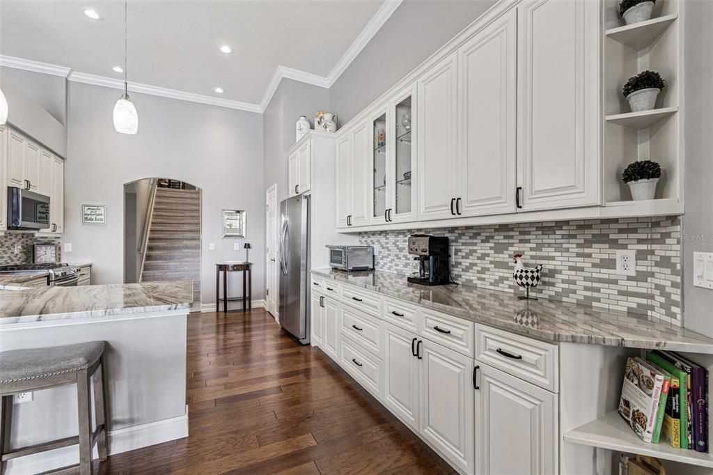 На продажу: $650,000 (4 спален, 3 ванн, 2687 Квадратных фут)