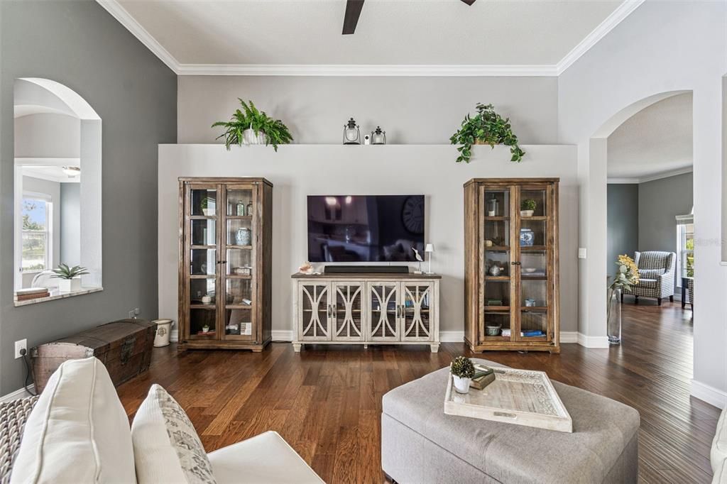 На продажу: $650,000 (4 спален, 3 ванн, 2687 Квадратных фут)