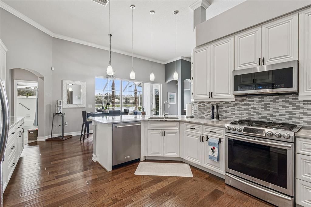 На продажу: $650,000 (4 спален, 3 ванн, 2687 Квадратных фут)